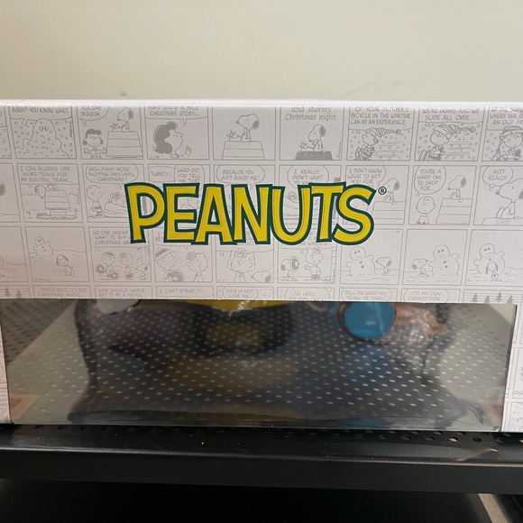 Disney Peanuts Nativity Figures Deluxe Set - Picture 8 of 9